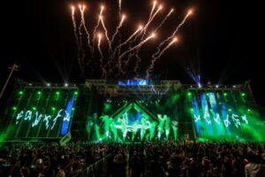 8wonder winter festival mo ban ve chinh thuc chi sau 24 tieng chay ve ban som eb 654502e5e57e7