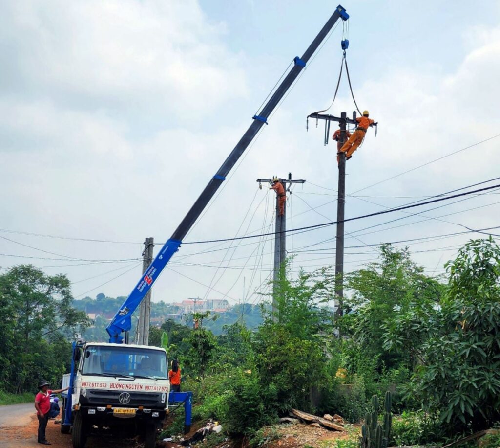 Công ty Điện lực Đắk Nông nâng cao chất lượng lưới điện nông thôn 1 cong ty dien luc dak nong nang cao chat luong luoi dien nong thon 6554d54ee4bfd