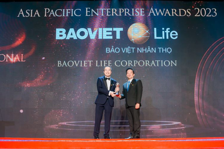 giai thuong doanh nghiep chau a ton vinh bao viet nhan tho voi nhieu hoat dong y nghia huong toi cong dong 6548f8115d09c