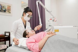 khai truong phong kham tham my vinmec view beauty center tai royal city 655b6c688c238