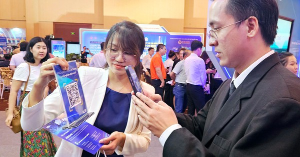 thanh toan xuyen bien gioi bang ma qr 65425bc0e27f0