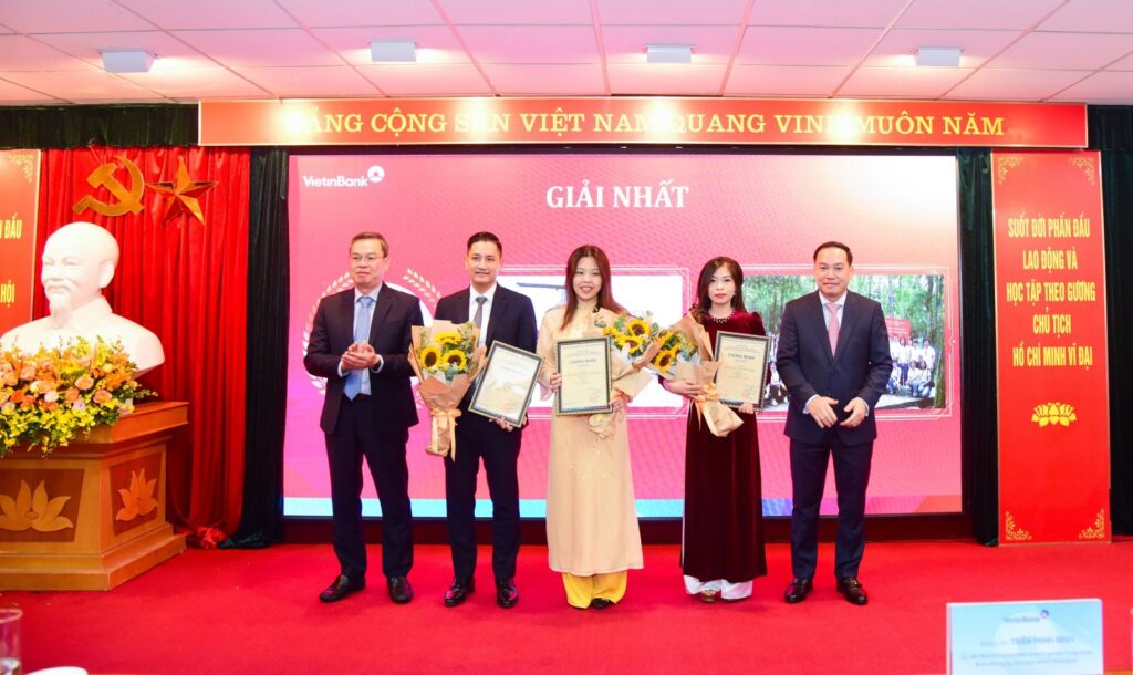 vietinbank trao giai tac pham dat giai cao huong toi le ky niem 35 nam thanh lap 6558ca5b1f923