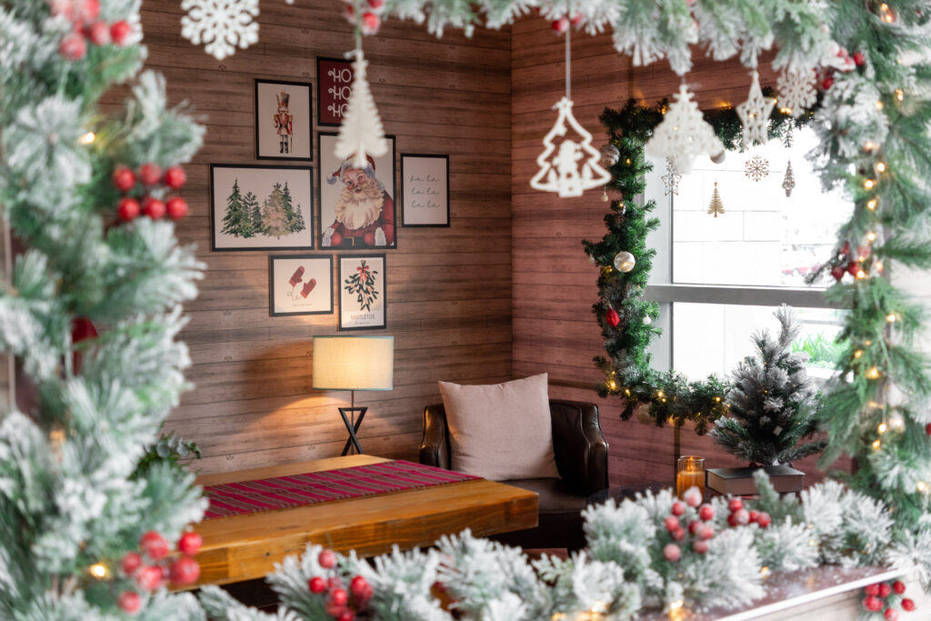 du lich nghi duong cuoi nam don song mua le hoi voi hang loat chuong trinh dac biet 657c6270afe5b