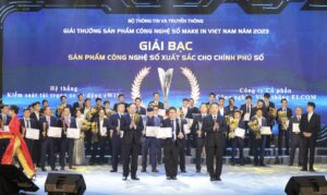 elcom dan dau hang muc san pham chinh phu so xuat sac giai thuong make in vietnam 6579becea6e54