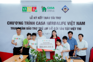 herbalife viet nam lien tiep duoc trao giai thuong trach nhiem xa hoi doanh nghiep 657b1084b3d51