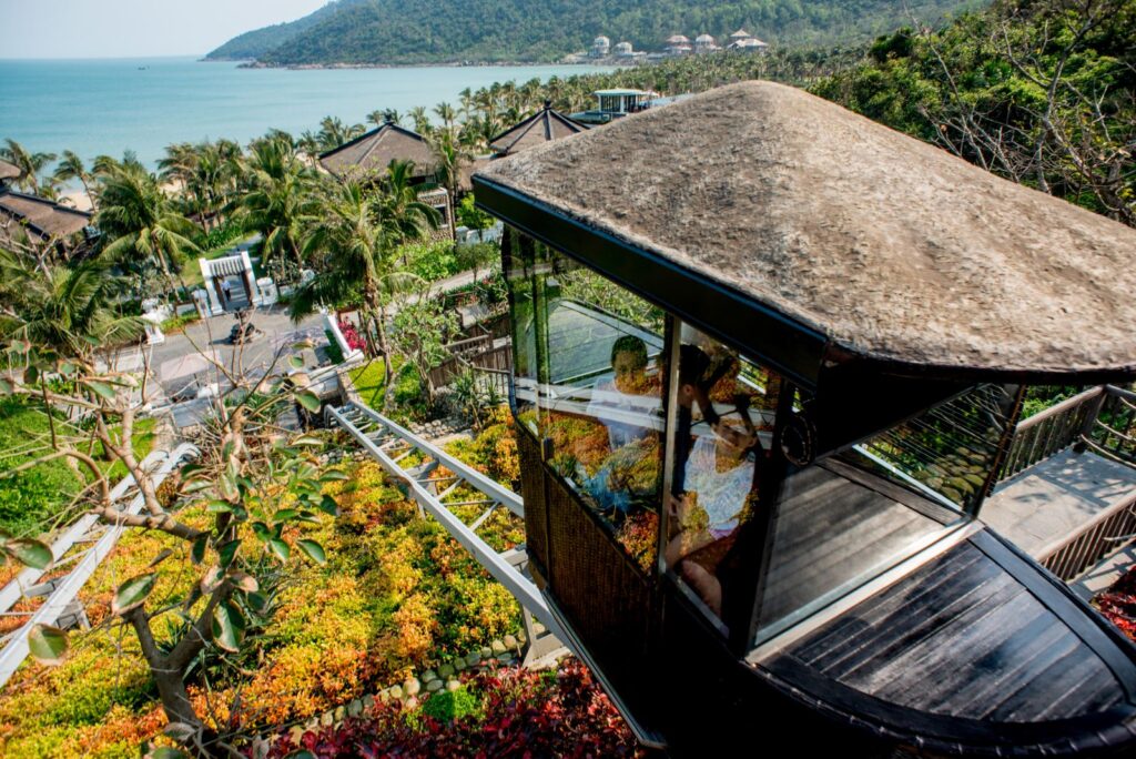 InterContinental Danang Sun Peninsula lọt top 10 villa nghỉ dưỡng tuyệt vời nhất Việt Nam 1 intercontinental danang sun peninsula lot top 10 villa nghi duong tuyet voi nhat viet nam 65839464ae592