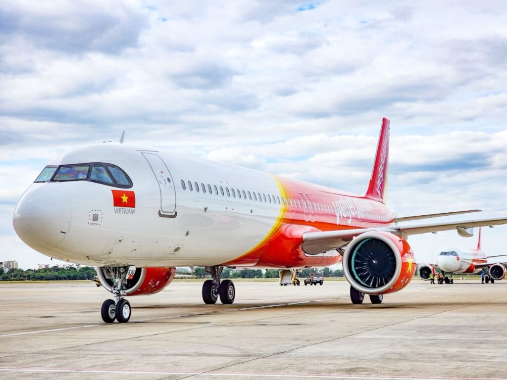 mung sinh nhat don giang sinh vietjet co them tau bay moi hien dai 6586375c500b4
