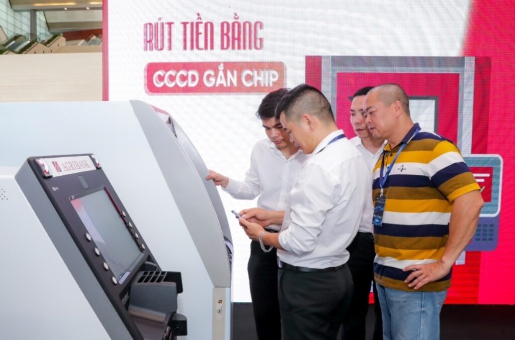 agribank cung nganh ngan hang dong gop tich cuc vao qua trinh chuyen doi so quoc gia 670f1655d7537