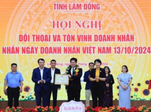 chang trai mien bien khoi nghiep voi thuong hieu happy day travel o xu ngan hoa da lat 670f1663d325e