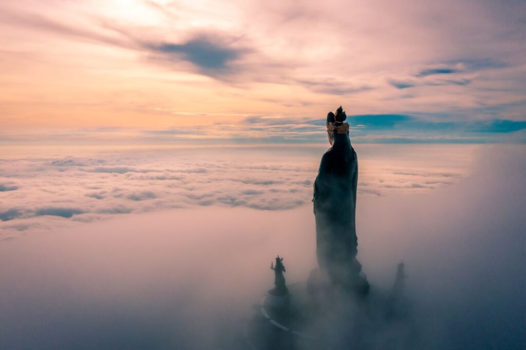 du khach tim ve nui ba den de to long ton kinh quan the am bo tat trong thang 9 am lich 671067f458f67