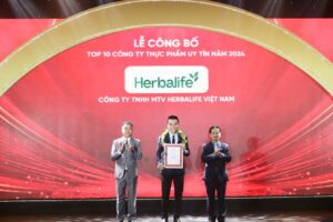 lan thu 4 lien tiep herbalife viet nam duoc vinh danh top 10 cong ty thuc pham uy tin 671d96ecc723b