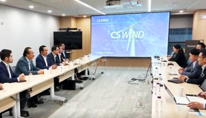 long an khang dinh vi the quan he kinh te quoc te 671067e406a17