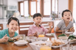 seanuts ii uong sua vao bua an sang giup tang kha nang hap thu canxi va vitamin d o tre em 66ff446904f64