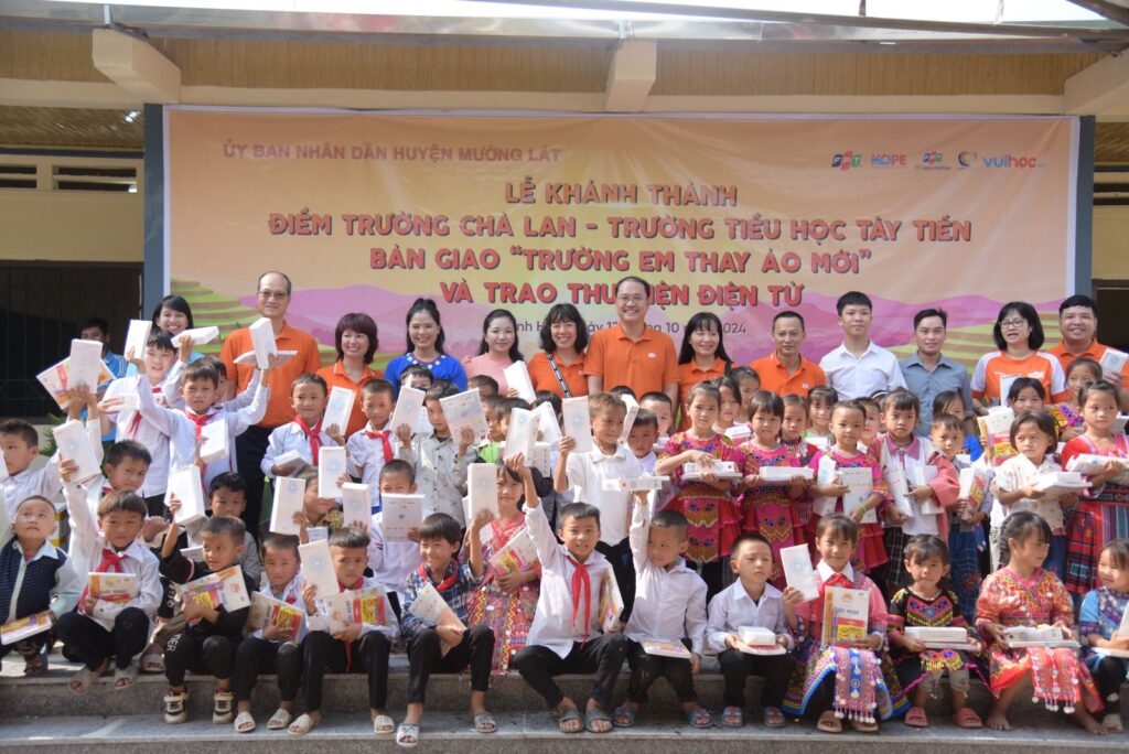 tap doan fpt va quy hy vong song hanh ho tro tai thiet giao duc tai muong lat 670b21c53a2ae