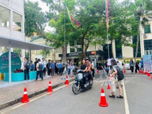 trai nghiem xe may dien vinfast nhieu ban tre tranh thu len doi som de huong uu dai 671d96dac7b8c