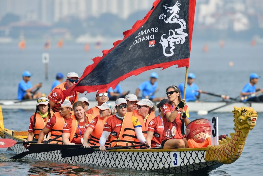 vietnam airlines to chuc thanh cong giai boi chai thuyen rong ha noi mo rong 2024 670dc5188b20f