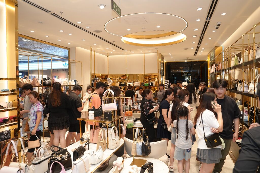 dot kich vincom san deal khung rinh qua dinh dip black friday 674a6a90e3302