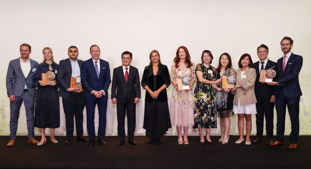 FrieslandCampina chiến thắng giải thưởng “Chuỗi giá trị đổi mới bền vững 2024” 1 frieslandcampina chien thang giai thuong chuoi gia tri doi moi ben vung 2024 6739472402a4f