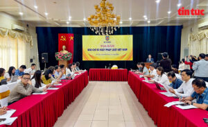 lan toa tinh than doi moi tu duy trong xay dung thi hanh phap luat 672c0cb9a64a0