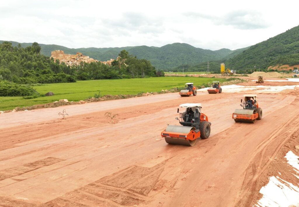 Phú Yên: Hoàn thành bàn giao mặt bằng thi công các dự án cao tốc 1 phu yen hoan thanh ban giao mat bang thi cong cac du an cao toc 672d693f623aa