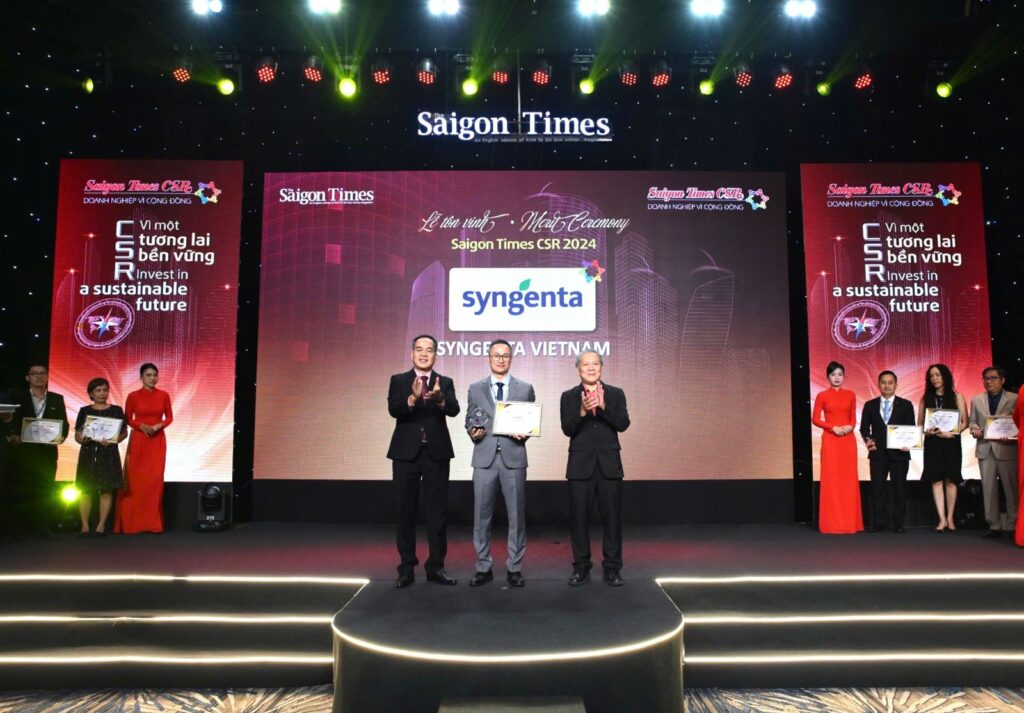 Syngenta Việt Nam được vinh danh ‘Doanh nghiệp vì cộng đồng’ 1 syngenta viet nam duoc vinh danh doanh nghiep vi cong dong 673947096421d