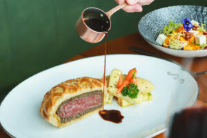 trai nghiem am thuc dang cap cung thang dac quyen am thuc nha hang ihg one rewards dau tien tai dong nam a 673d3b588c4fb