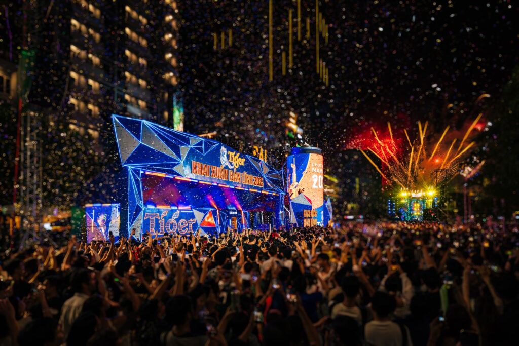 chuoi 3 dai nhac hoi bung no chao don nam moi 676cb1136ed31