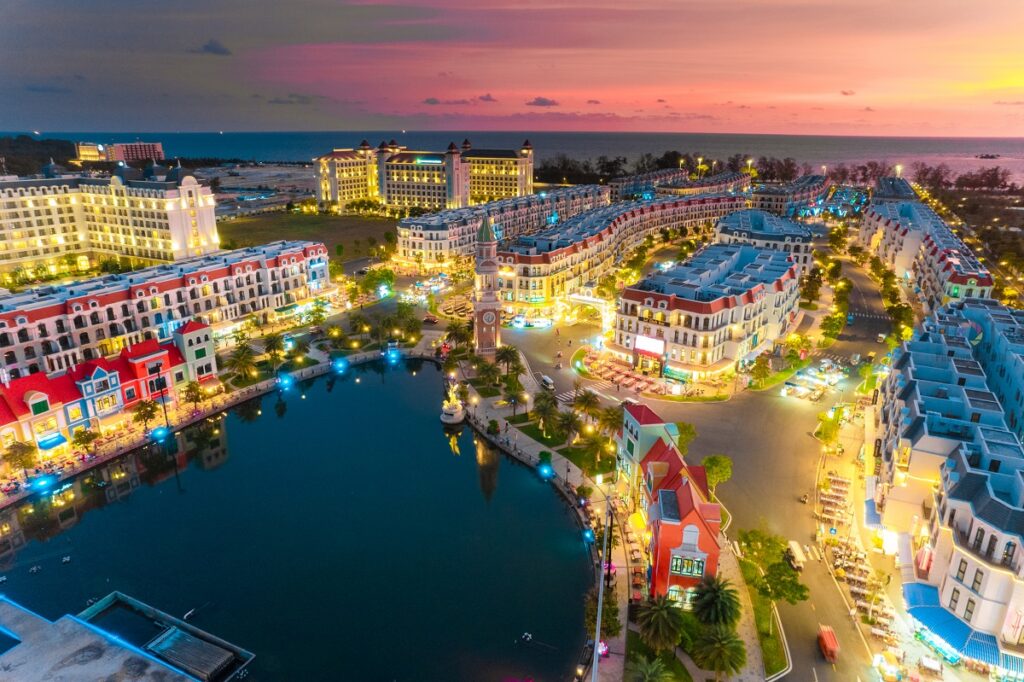 loai hinh bds nao len ngoi khi du lich phu quoc lay lai phong do va tang toc 6764c8440be31