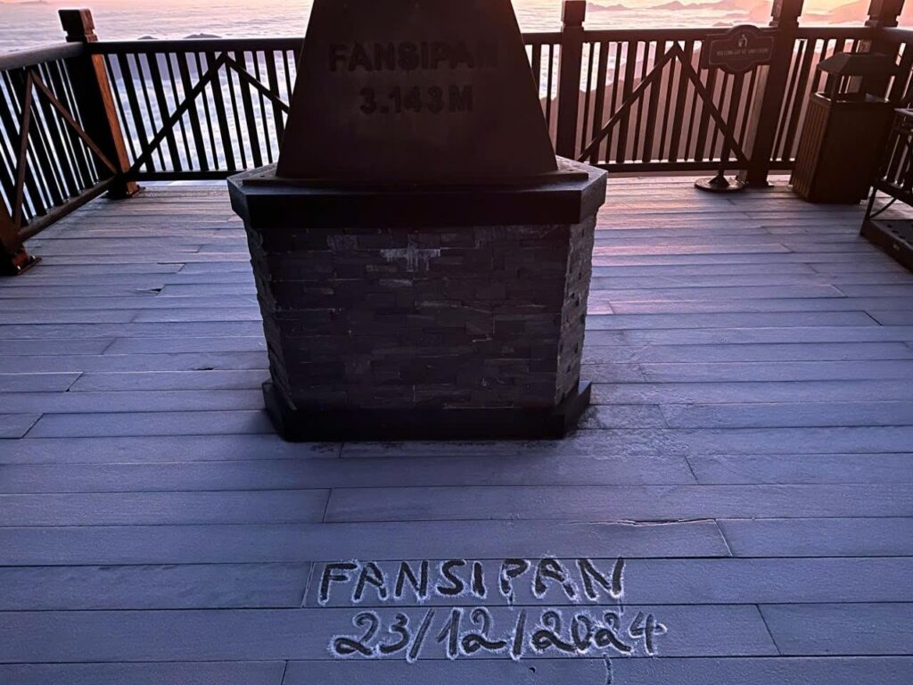 nhiet do xuong con am 1 do c bang gia xuat hien tren dinh fansipan 676a0eeb99af3