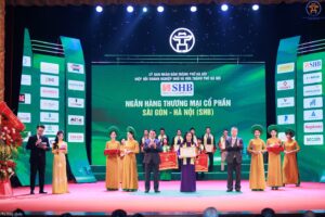 shb nhan bang khen tai le ton vinh doanh nhan doanh nghiep thang long 2024 676e02c8a93f5