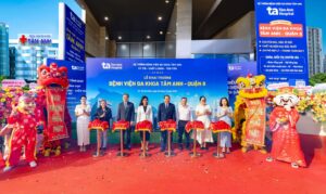 tp ho chi minh them benh vien da khoa hien dai chuyen sau ve hiem muon 6764c86669176