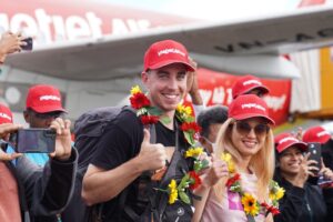 bay quoc te den viet nam vui le hoi xuan cung uu dai giam 50 tu vietjet 6789b1dd754d3