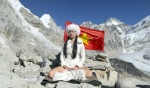 hanh trinh chinh phuc dinh nui himalaya phi thuong cua vashna thien kim 6780c632a4678