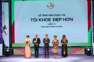 le trao giai cuoc thi toi khoe dep hon 2024 vinh danh 12 ca nhan xuat sac 677c82e35672c