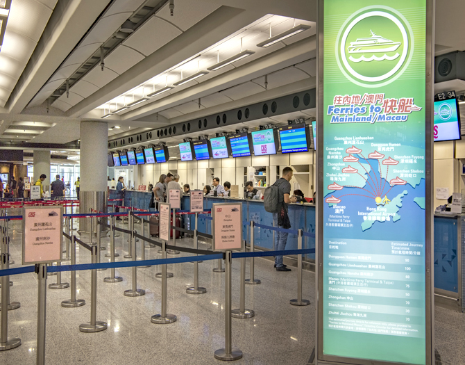 vietnam airlines trien khai dich vu check in thang cac chuyen bay qua canh tai hong kong 677c82f70385d