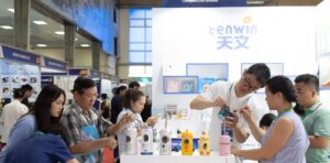 hon 100 doanh nghiep tham gia trien lam quoc te ve van phong pham vietoffice 2025 67b5335129ac5