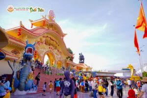 nhieu hoat dong soi noi trong le hoi mua xuan suoi tien 2025 67abf9ec8a6a7