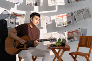 ta quang thang vua quen vua la trong album moi chang trai voi cay dan guitar 67ba7987a698c