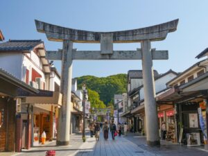 bay thang tp hcm di nagoya fukuoka kham pha xu so mat troi moc cung vietjet 67dcc10aee574