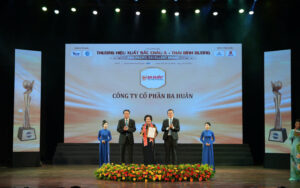 doanh nghiep truyen thong bat tay san thuong mai dien tu de cung phat trien 67cf9188656df