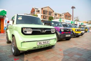 hang tram xe vinfast vf 3 khoe sac dot chay bau khong khi 3 mien 67df63d470a89