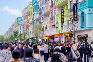 diem den mua sam van trai nghiem hap luc moi cua thi truong ban le 67ef35d08feae