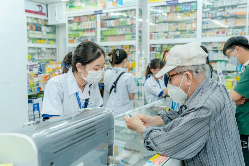 FPT Long Châu tiên phong mang giải pháp mới trong điều trị cho người bị bệnh mỡ máu 1 fpt long chau tien phong mang giai phap moi trong dieu tri cho nguoi bi benh mo mau 67f71e5b97848