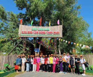 mot thoang lang du giua huong tram 6802fbc5b5976