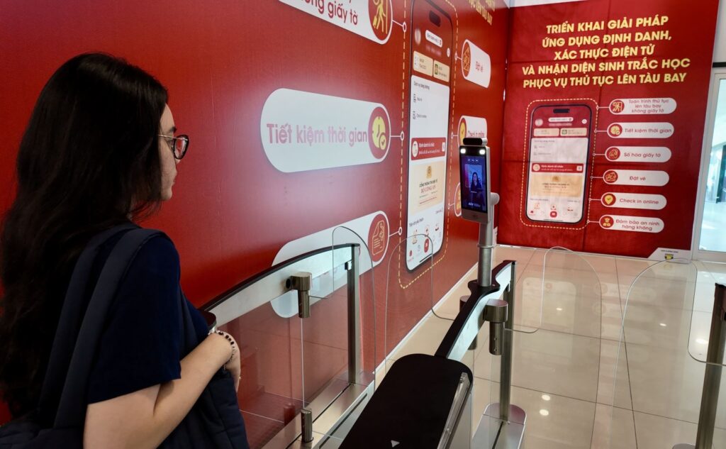 Vietnam Airlines tiên phong ứng dụng định danh và xác thực điện tử toàn trình thủ tục bay 1 vietnam airlines tien phong ung dung dinh danh va xac thuc dien tu toan trinh thu tuc bay 6801aa38f12b6