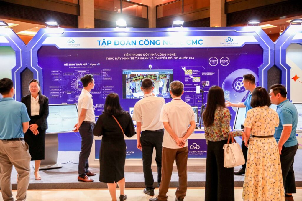 CMC tiên phong đột phá công nghệ, thúc đẩy kinh tế tư nhân và chuyển đổi số quốc gia 1 cmc tien phong dot pha cong nghe thuc day kinh te tu nhan va chuyen doi so quoc gia 682a88b9912ec