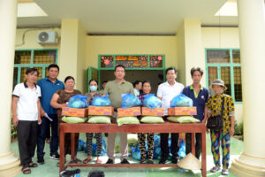 phuong nui voi nang cap tuyen duong giao thong nong thon ho tro ho ngheo 68218873791b8