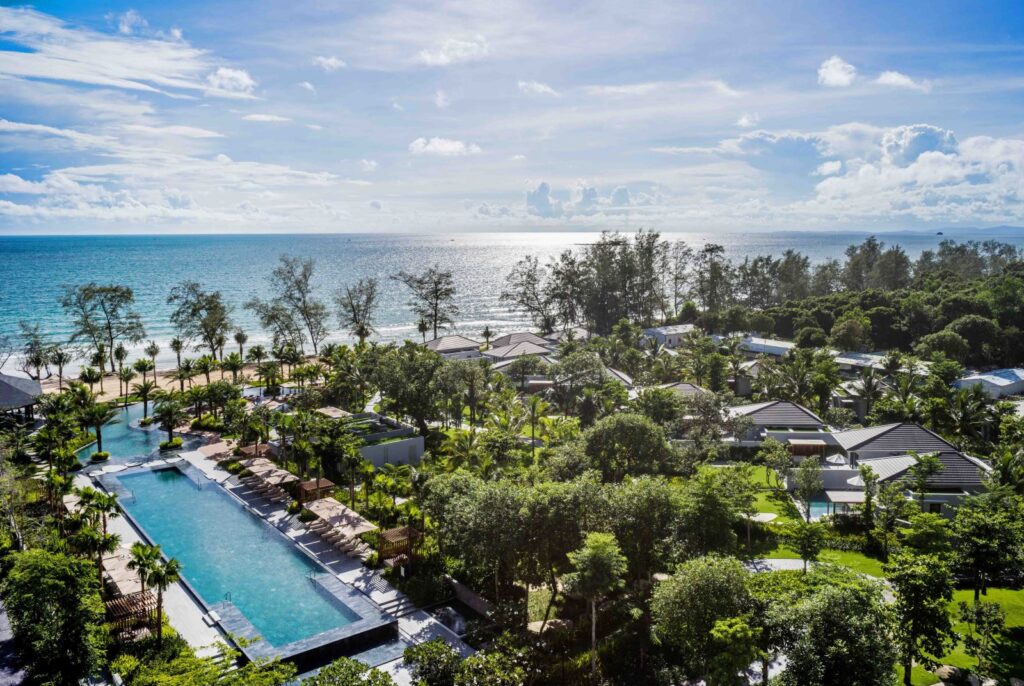 crowne plaza phu quoc hut khach dip he 685f455e5973e