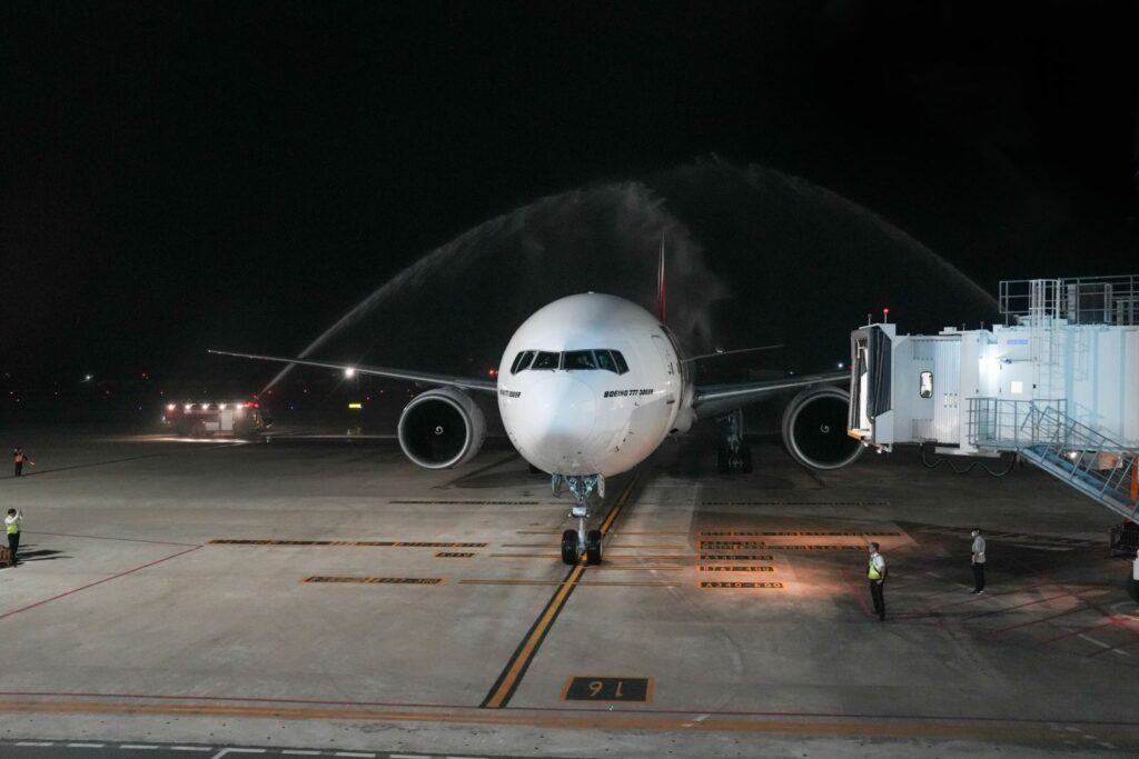 emirates khai truong tuyen bay moi den da nang danh dau diem den thu ba tai viet nam 684a2dd9bfa0b
