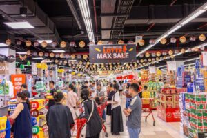 lotte max sale hut nguoi tieu dung den mua sam 685df3f2b85d5